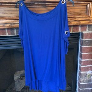 Cable and Gauge cold shoulder royal blue top